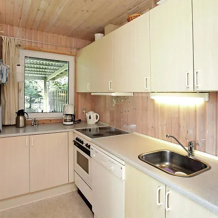 Σπίτι διακοπών Three-bedroom Holiday In 31 Oksbøl