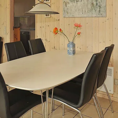 Σπίτι διακοπών Three-bedroom Holiday In 31 *